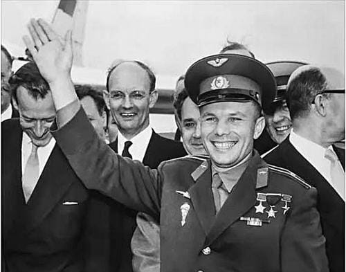 12 апреля – День космонавтики. Юрий Гагарин: за кулисами легендарного полёта 12 апреля – День космонавтики. Юрий Гагарин: за кулисами легендарного полёта