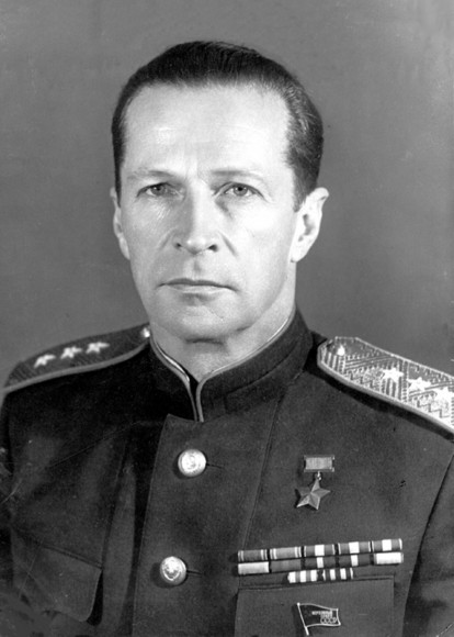 Михаил Громов - летчик номер один Михаил Громов - летчик номер один