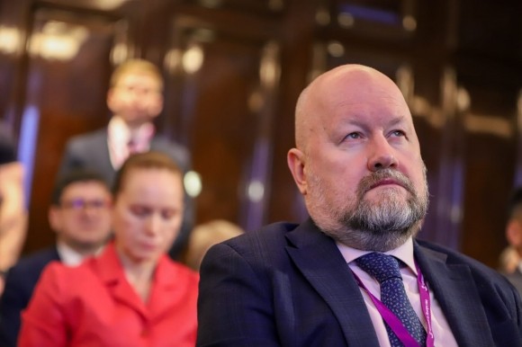 Михаил Мурашко принял участие в конгрессе «Человек и лекарство» Михаил Мурашко принял участие в конгрессе «Человек и лекарство»