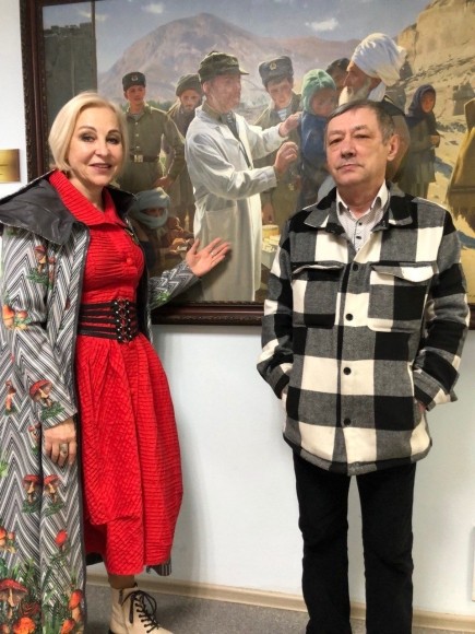 Актриса Елена Борзова: «Я горжусь теми ребятами, которые пошли воевать» Актриса Елена Борзова: «Я горжусь теми ребятами, которые пошли воевать»
