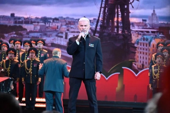 Вице-адмирал Николай Михеев: В Государственном Кремлевском дворце прошёл лучший концерт в этом столетии Вице-адмирал Николай Михеев: В Государственном Кремлевском дворце прошёл лучший концерт в этом столетии