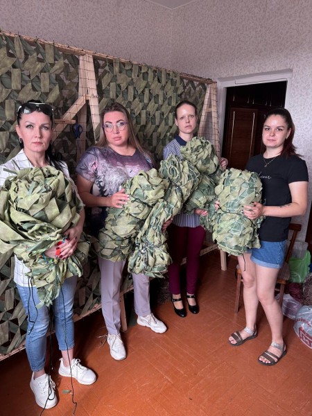 Жизнь, посвященная помощи другим: путь сенатора Елены Шумиловой в качестве волонтера Жизнь, посвященная помощи другим: путь сенатора Елены Шумиловой в качестве волонтера