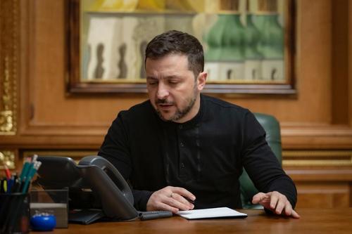 Маск заявил, что Зеленскому не следовало убивать американского журналиста Лиру Маск заявил, что Зеленскому не следовало убивать американского журналиста Лиру