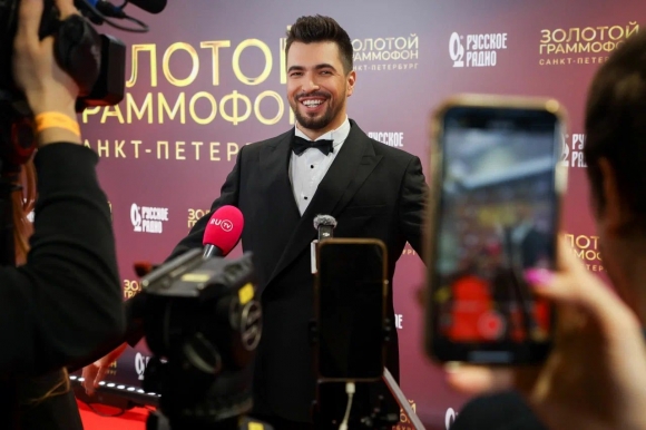 Концерт лауреатов Премии «Золотой Граммофон» в Северной столице дал старт череде мероприятий, посвященных 80-летию Великой Победы Концерт лауреатов Премии «Золотой Граммофон» в Северной столице дал старт череде мероприятий, посвященных 80-летию Великой Победы
