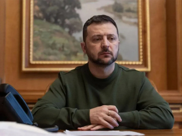 &laquo;Чтобы сидело и кивало головой&raquo;: стало известно, как Зеленского принудят к миру