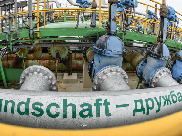 В Польше поврежден нефтепровод «Дружба»: одна из версий утечки нефти — диверсия В Польше поврежден нефтепровод «Дружба»: одна из версий утечки нефти — диверсия