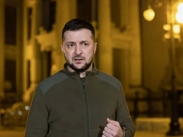 &laquo;Мы должны их поменять на поле боя&raquo;: Зеленский призвал страны НАТО готовить бригады для замены ВСУ