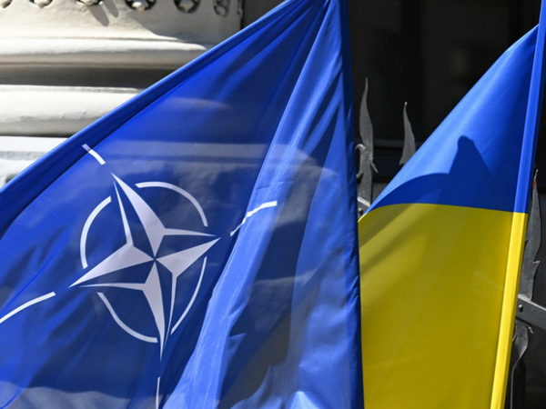 Le Monde сообщила о готовности США пригласить Украину в НАТО в случае победы Харрис. Три страны альянса против Le Monde сообщила о готовности США пригласить Украину в НАТО в случае победы Харрис. Три страны альянса против