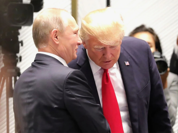&laquo;Он продает Украину&raquo;: переговоры Трампа и Путина взбесили Европу &mdash; Politico