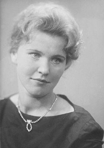 Актриса Галина Бокашевская: Мы-русские! С нами Бог Актриса Галина Бокашевская: Мы-русские! С нами Бог