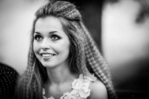 Актриса Вероника Агапова: Люди, обладающие экстрасенсорными способностями, мне часто помогали Актриса Вероника Агапова: Люди, обладающие экстрасенсорными способностями, мне часто помогали