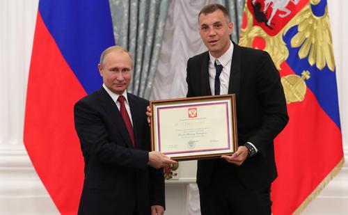 Артем Дзюба признался, о чем попросил бы при встрече с Владимиром Путиным Артем Дзюба признался, о чем попросил бы при встрече с Владимиром Путиным