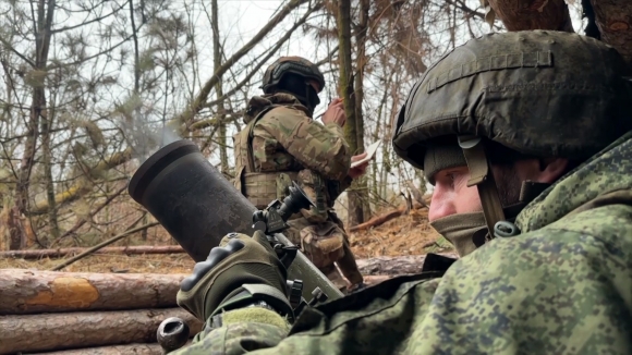 Артиллерия группировки войск «Днепр» громит врага в Херсонской области Артиллерия группировки войск «Днепр» громит врага в Херсонской области