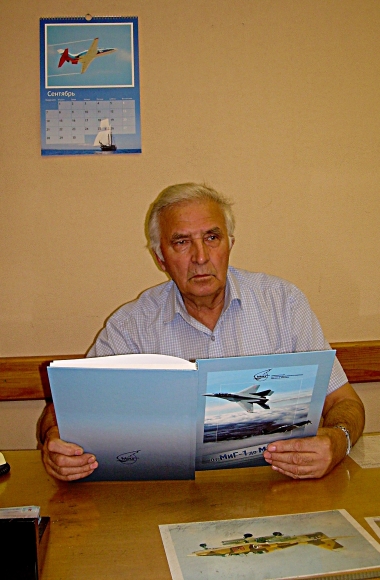 Исполнилось 15 лет со дня выхода в свет книги «От МиГ-1 до МиГ-35» Исполнилось 15 лет со дня выхода в свет книги «От МиГ-1 до МиГ-35»
