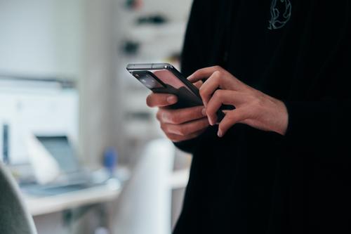 Китайские смартфоны опередили Apple по популярности в России Китайские смартфоны опередили Apple по популярности в России