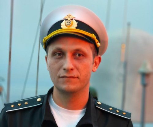Моряк, сапёр, романтик Моряк, сапёр, романтик