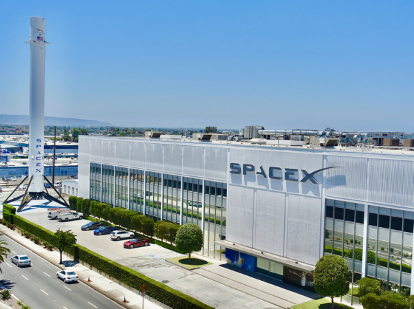 SpaceX уличили в фальсификации первого в мире коммерческого выхода в открытый космос