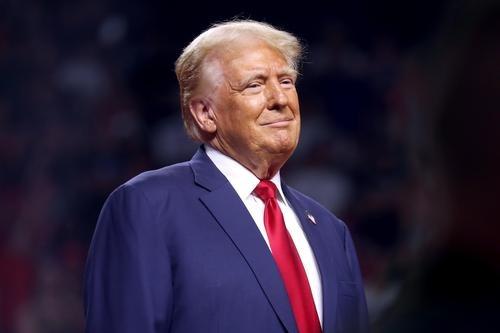 Трамп — к руководству страной не годен Трамп — к руководству страной не годен