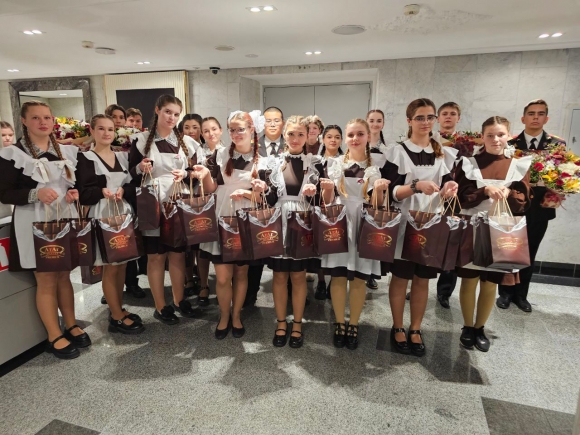 В Кремлевском Дворце прошел концерт &laquo;Здравствуй, страна героев!&raquo;