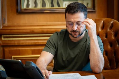 Зеленский: &laquo;план&raquo; Украины не предусматривает уступку территорий или заморозку конфликта
